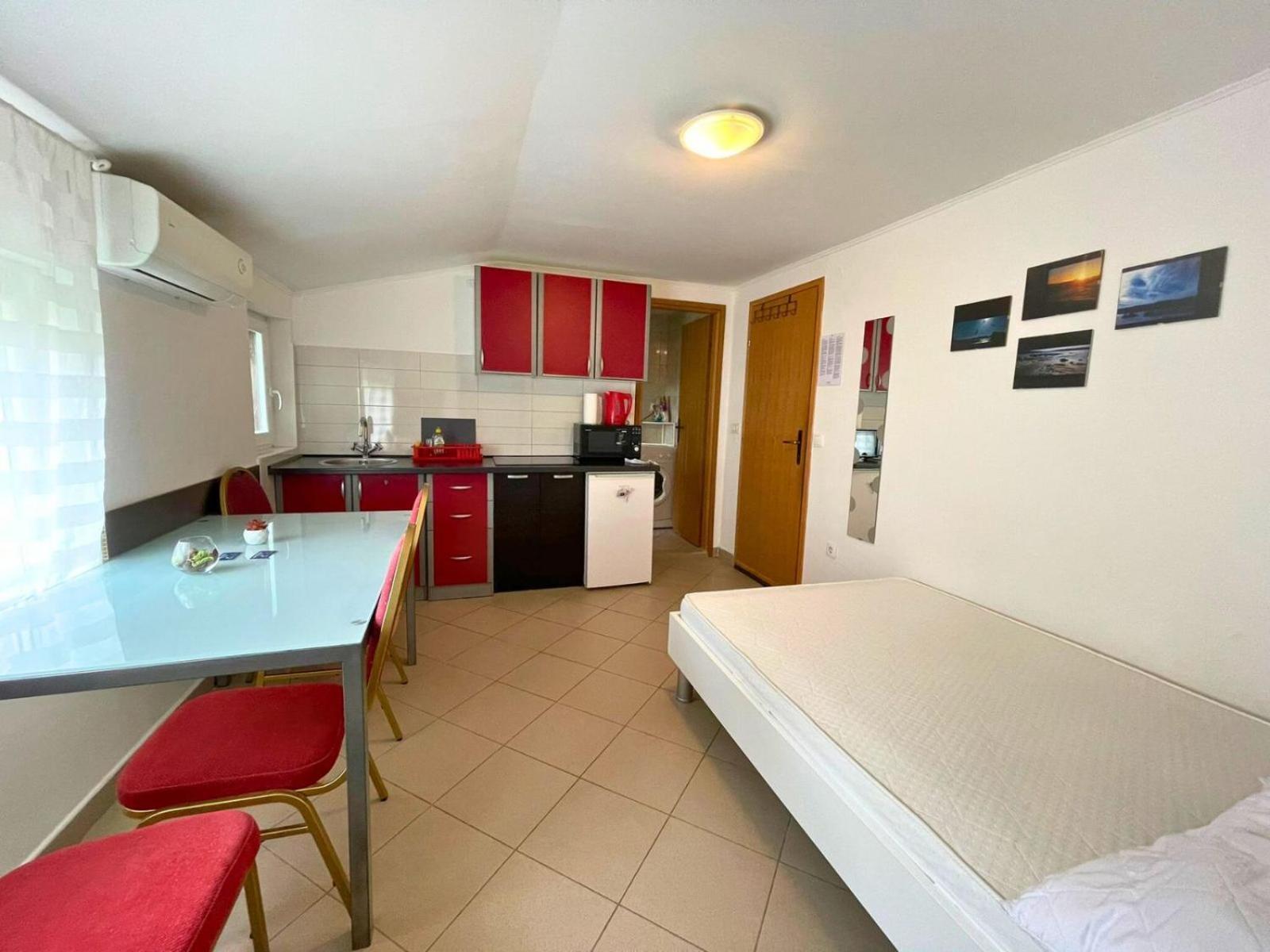 Apartmani Tominac Цриквеница Экстерьер фото